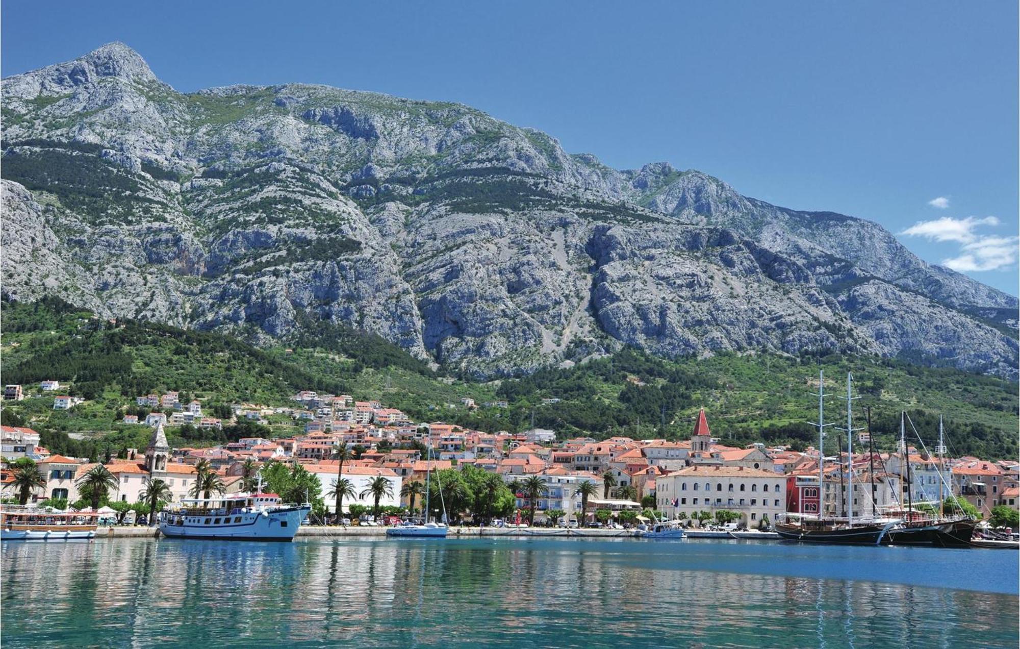 Stunning Apartment In Makarska With Wifi Zewnętrze zdjęcie