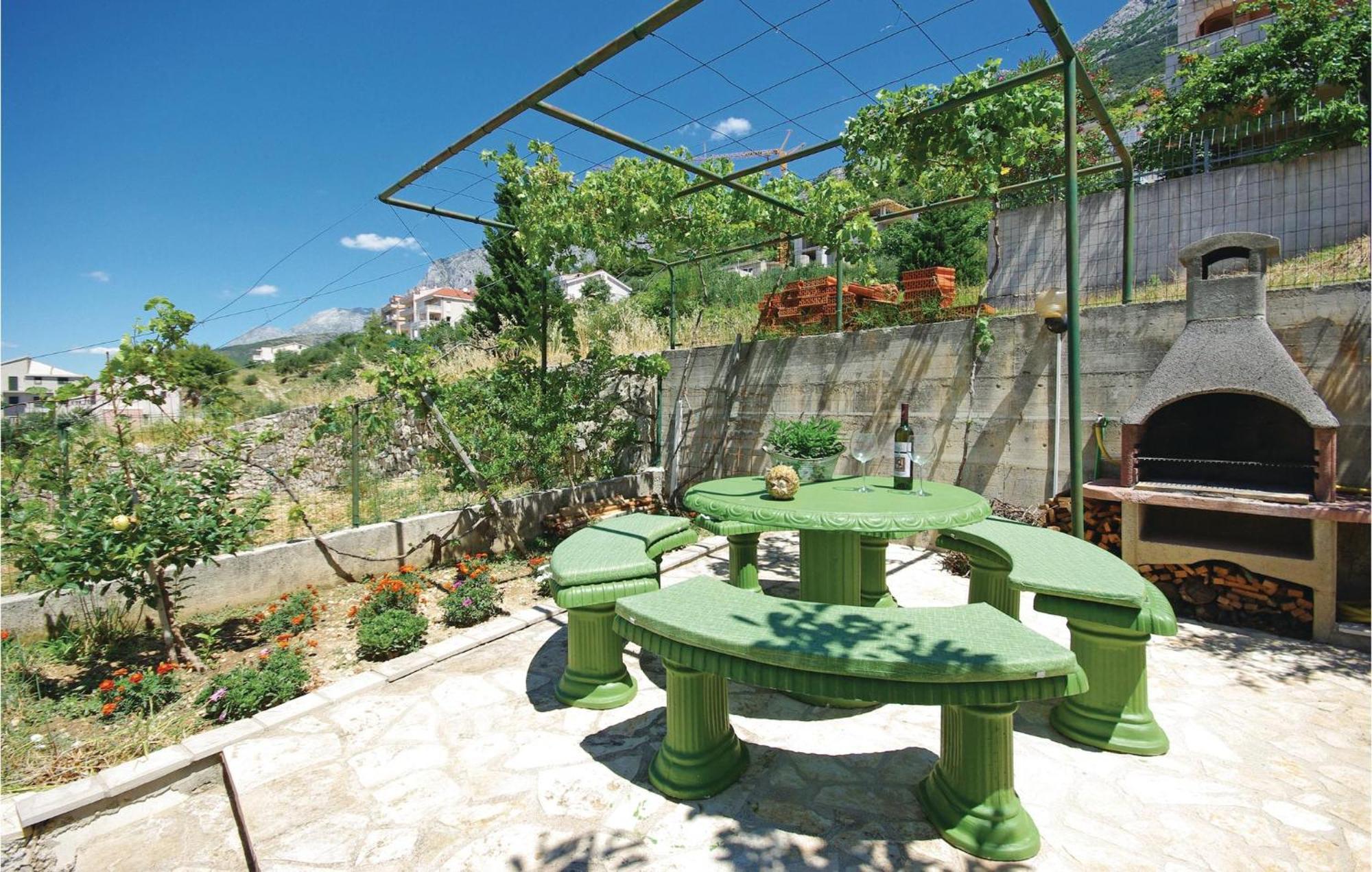Stunning Apartment In Makarska With Wifi Zewnętrze zdjęcie