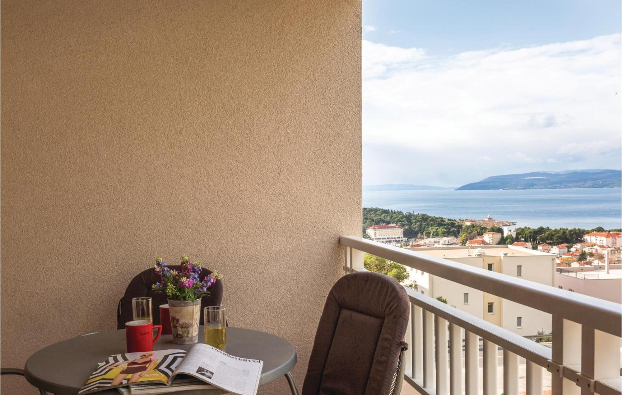 Stunning Apartment In Makarska With Wifi Zewnętrze zdjęcie